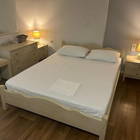 Hotel Διεθνές Zaháro Kültér fotó