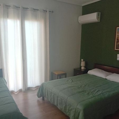 Hotel Διεθνές Zaháro Kültér fotó