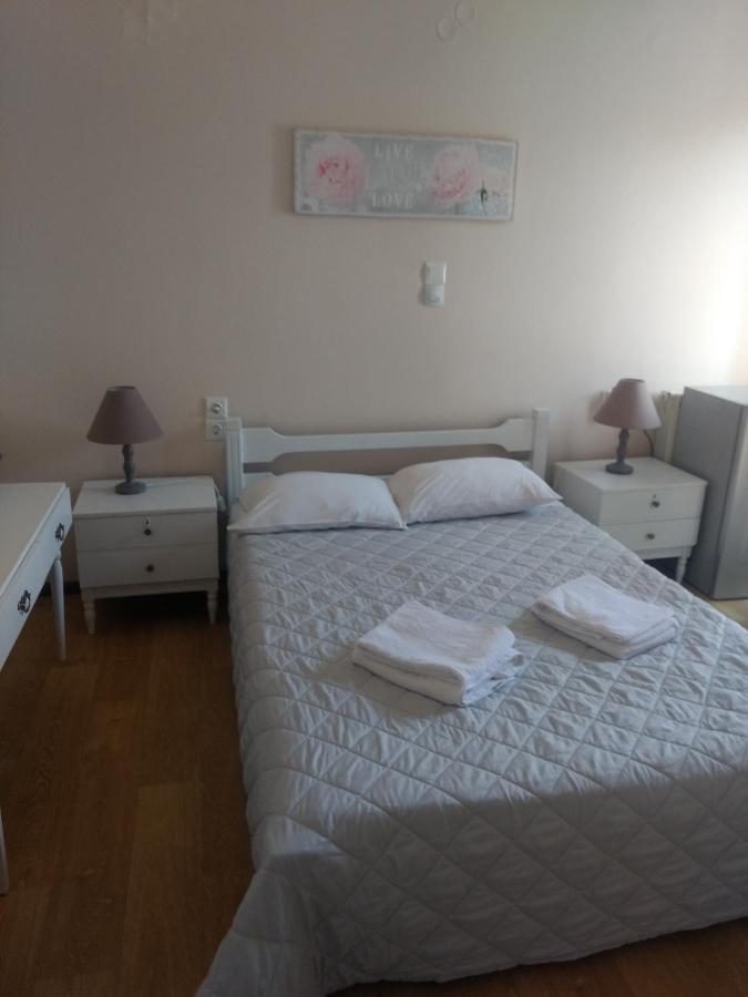 Hotel Διεθνές Zaháro Kültér fotó
