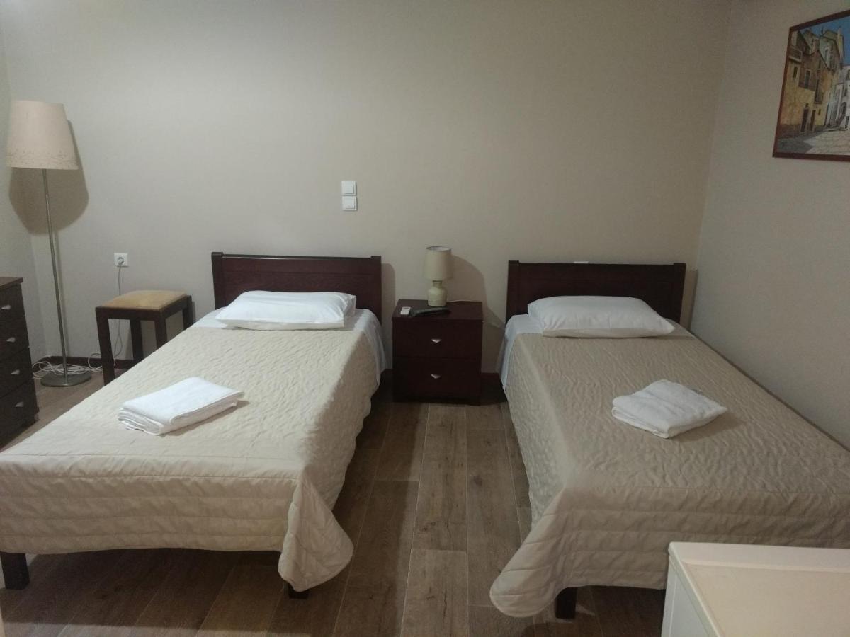 Hotel Διεθνές Zaháro Kültér fotó
