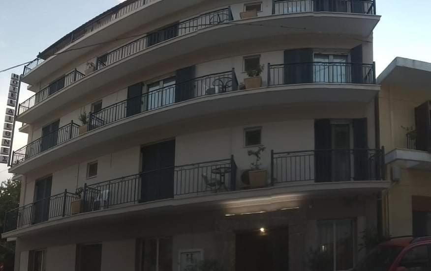 Hotel Διεθνές Zaháro Kültér fotó