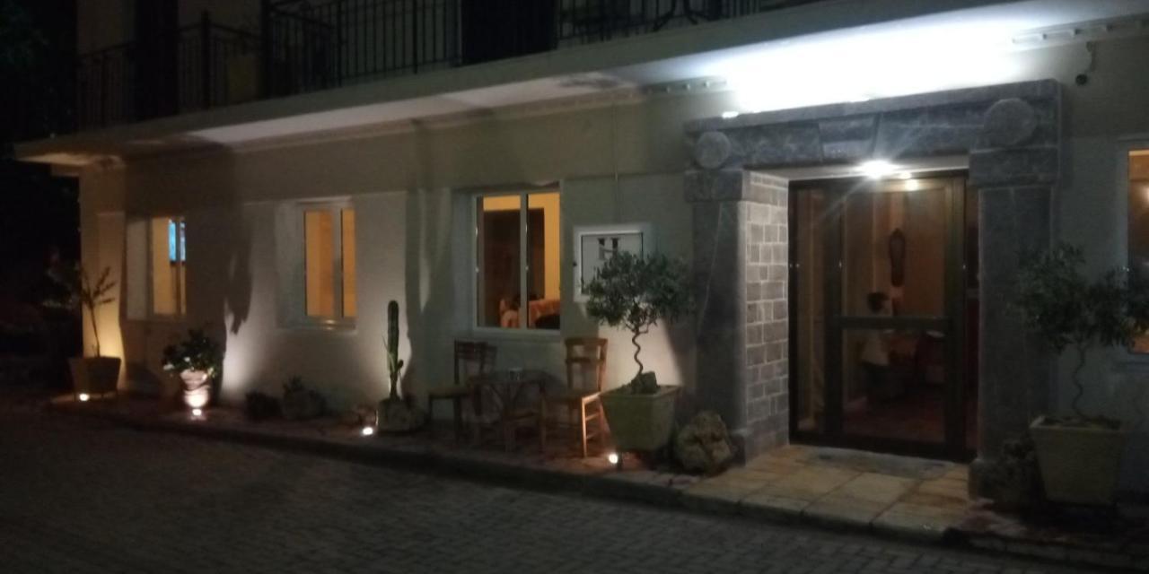 Hotel Διεθνές Zaháro Kültér fotó