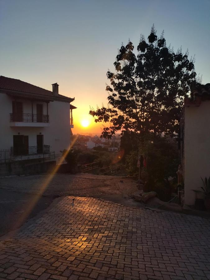 Hotel Διεθνές Zaháro Kültér fotó