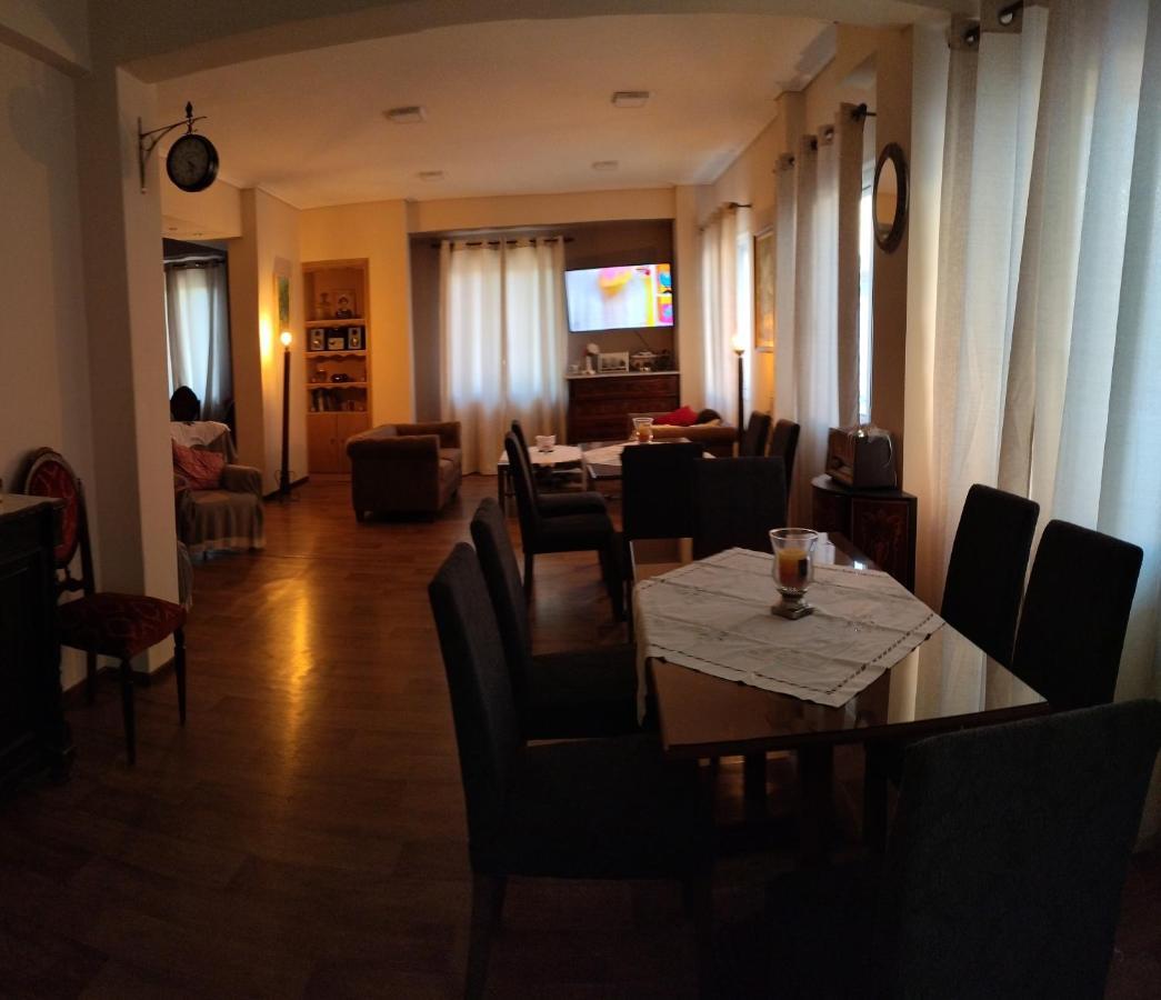 Hotel Διεθνές Zaháro Kültér fotó