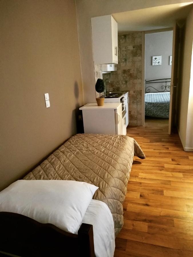 Hotel Διεθνές Zaháro Kültér fotó