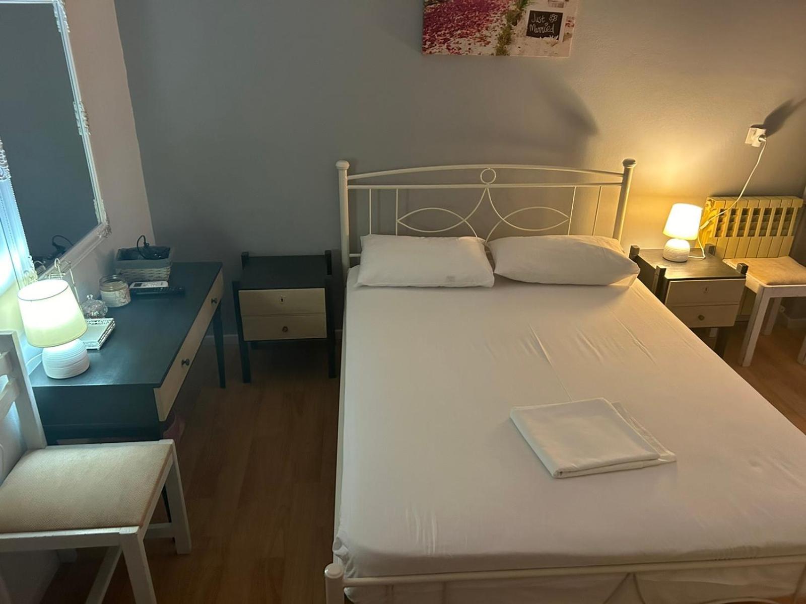 Hotel Διεθνές Zaháro Kültér fotó